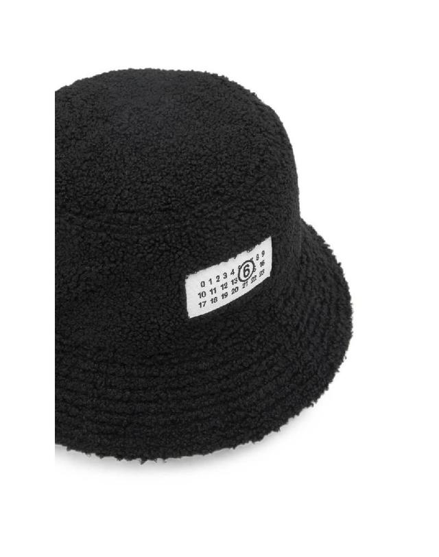 엠엠식스 메종 마르지엘라 [해외직구] 그란데비타 해외 MM6 메종마르지엘라 여성 LOGO BUCKET HAT S52TC0071M13319900 착용컷