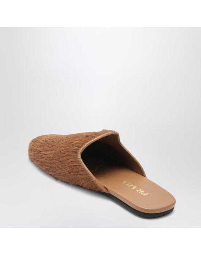 프라다 [해외직구] 25FW 프라다 뮬 슬리퍼 1S008ODD052HIO Beige 착용컷