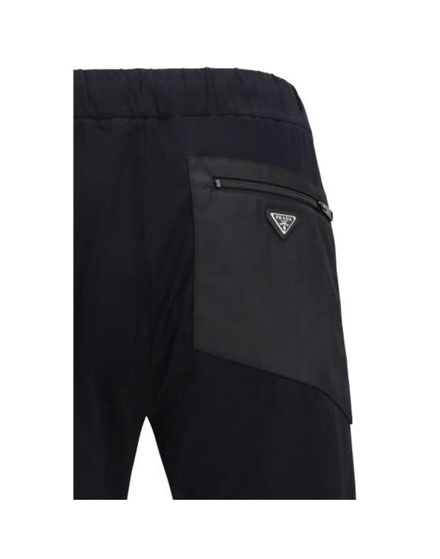 프라다 [해외직구] 26SS 프라다 트레이닝 조거 팬츠 PRUJP209SWMO152ZF0002BB BLACK 착용컷