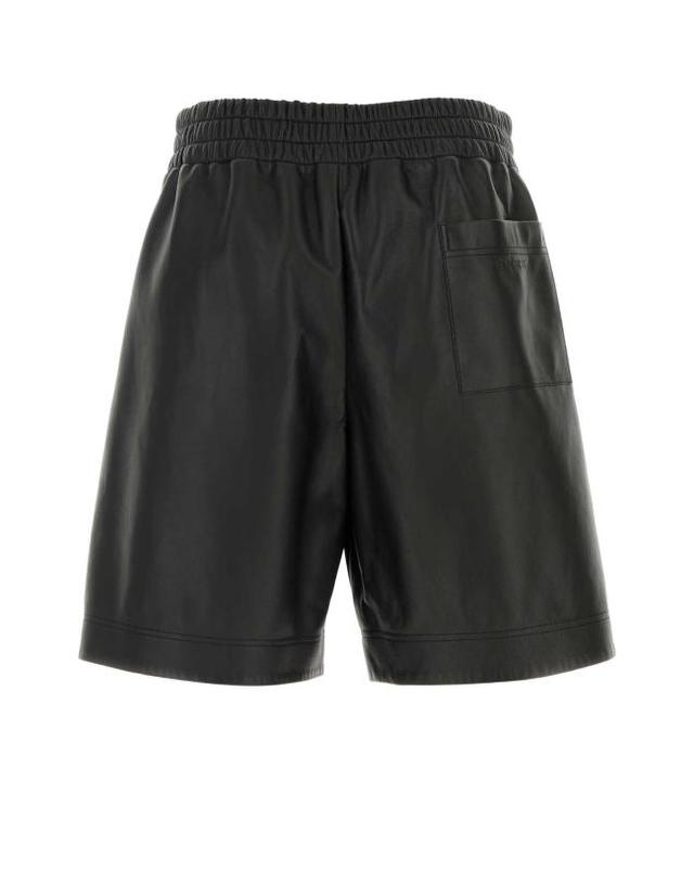 구찌 [해외직구] 25FW 구찌 레더 버뮤다 832983XNA7N 1000 Black 착용컷