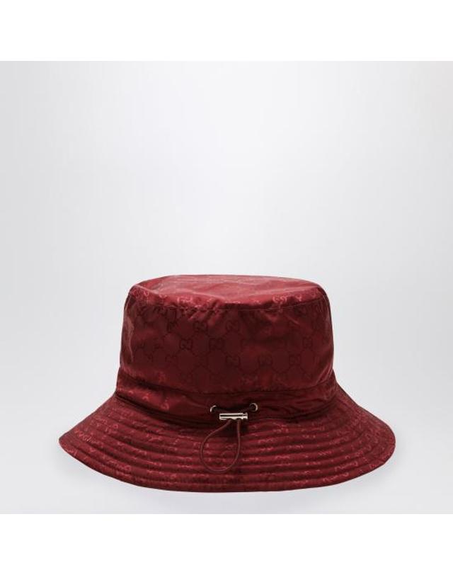 구찌 [해외직구] 25FW 구찌 로고 모티브 버킷 모자 8357723HBB7 Burgundy 착용컷