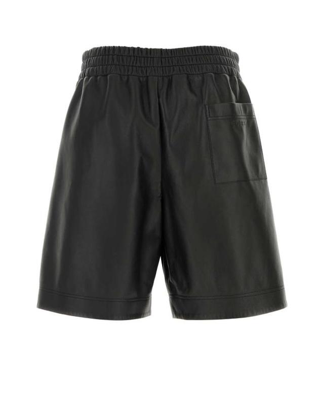 구찌 [해외직구] 25FW 구찌 레더 버뮤다 832983XNA7N 1000 BLACK 착용컷