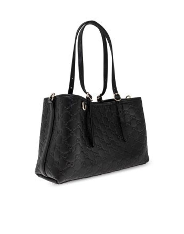 구찌 [해외직구] 25FW 구찌 GG 엠블럼 미디엄 토트백 815214AAFDV1000 black 착용컷