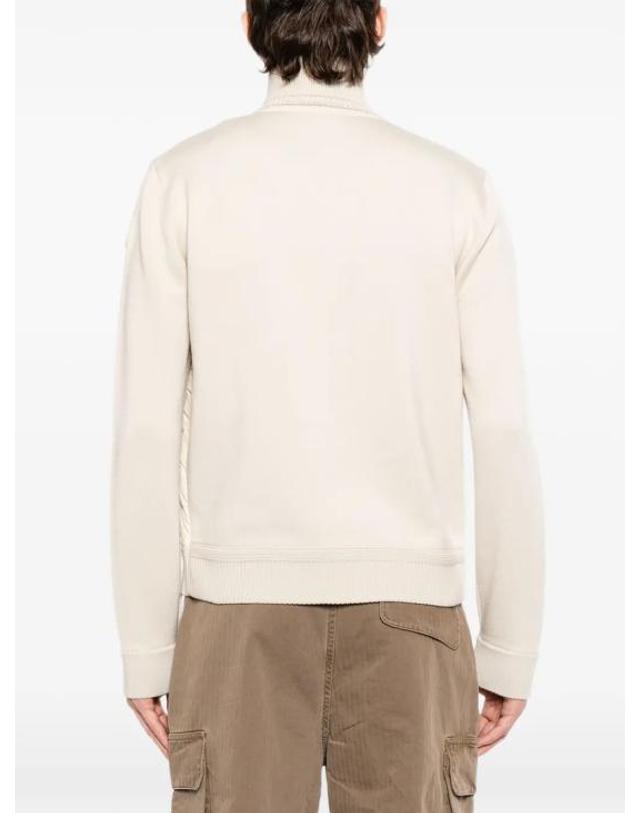 몽클레어 [해외직구] 26SS 몽클레어 스웨터 L10919B00011M1131 20F LIGHT BEIGE 착용컷