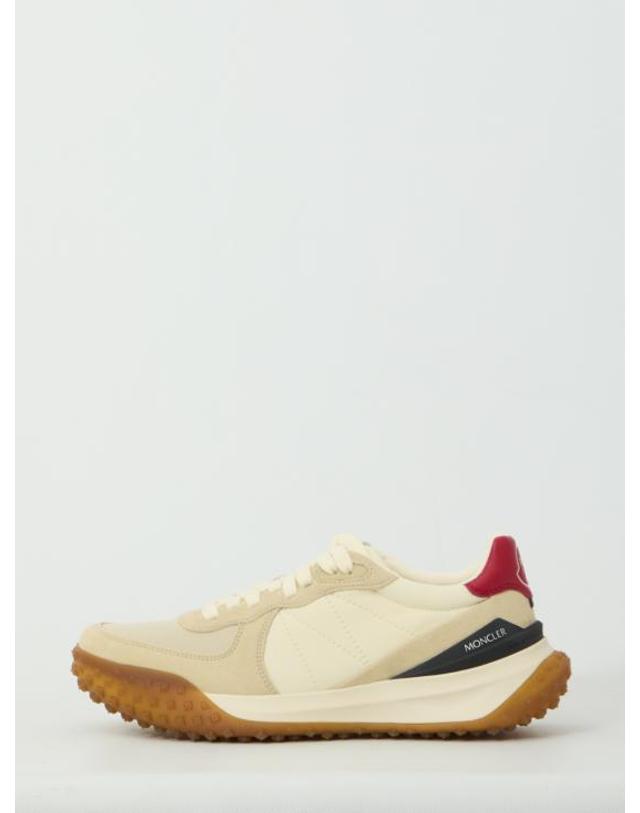 몽클레어 [해외직구] 26FW 몽클레어 시티 트렉 로우 탑 스포츠 슈즈 L209A4M00230N0633 050 WHITE 착용컷