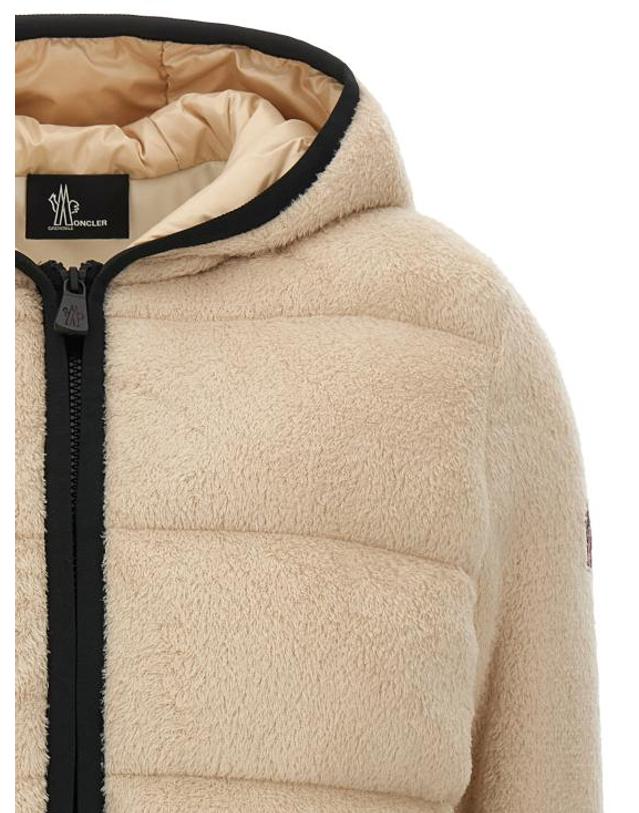 몽클레어 [해외직구] 26FW 몽클레어 긴팔 티셔츠 L20988G00025809EG268 Beige 착용컷