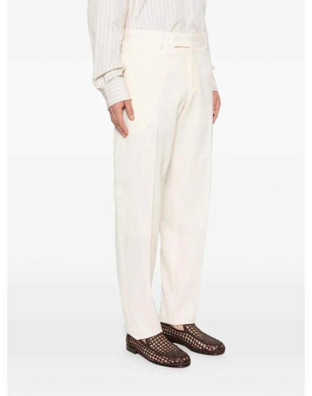 펜디 [해외직구] 26SS 펜디 수트 팬츠 FB1108AYUEF0RQ0 Beige 착용컷