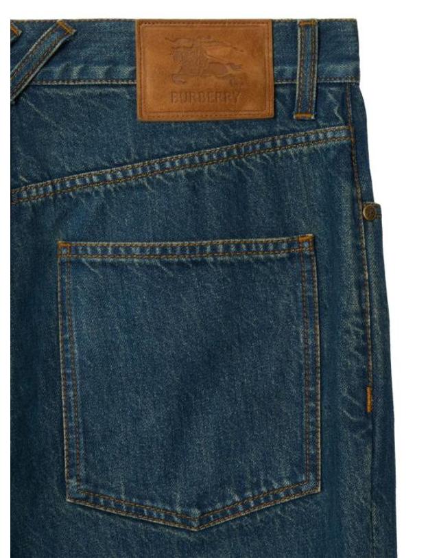 버버리 [해외직구] 26SS 버버리 스트레이트 체크 턴업 진 8116361 A1322 DENIM BLUE 착용컷