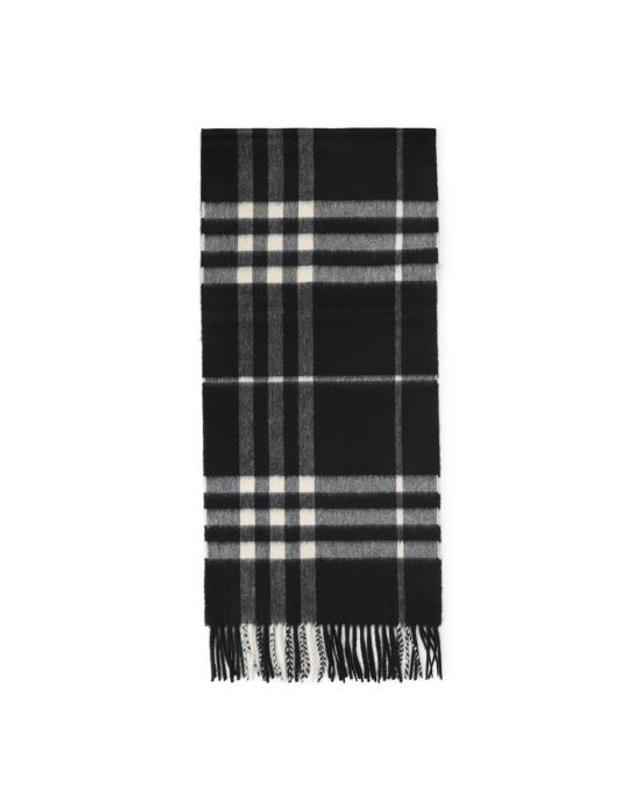 버버리 [해외직구] 26FW 버버리 체크 캐시미어 스카프 8094741 C1343 BLACK CALICO 착용컷