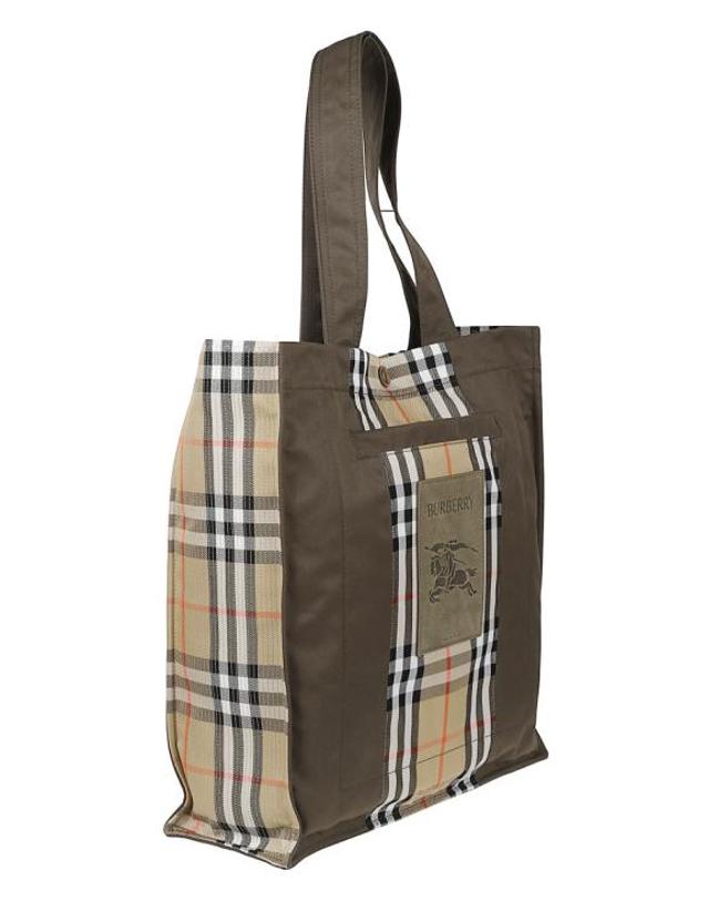 버버리 [해외직구] 26SS 버버리 체크 트렌치 토트 8119072 A1336 Brown 착용컷
