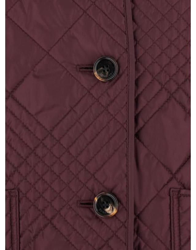 버버리 [해외직구] 26FW 버버리 코트 8127183 BURGUNDY 착용컷