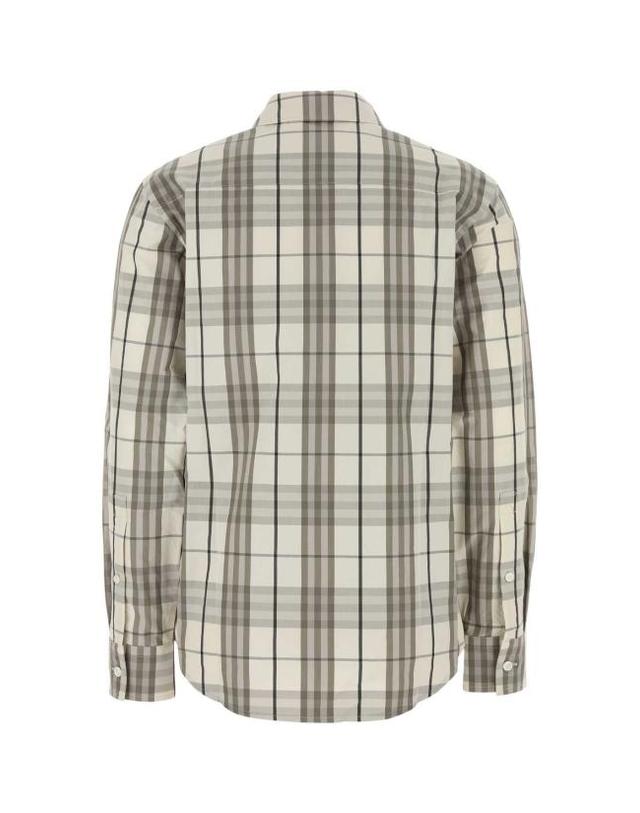버버리 [해외직구] 25SS 버버리 셔츠 8108663 C2539 BEIGE 착용컷