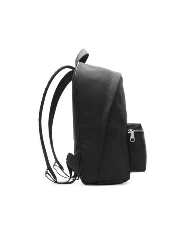 버버리 [해외직구] 26FW 버버리 백팩 8126753 ML JETT A1189 BLACK 착용컷