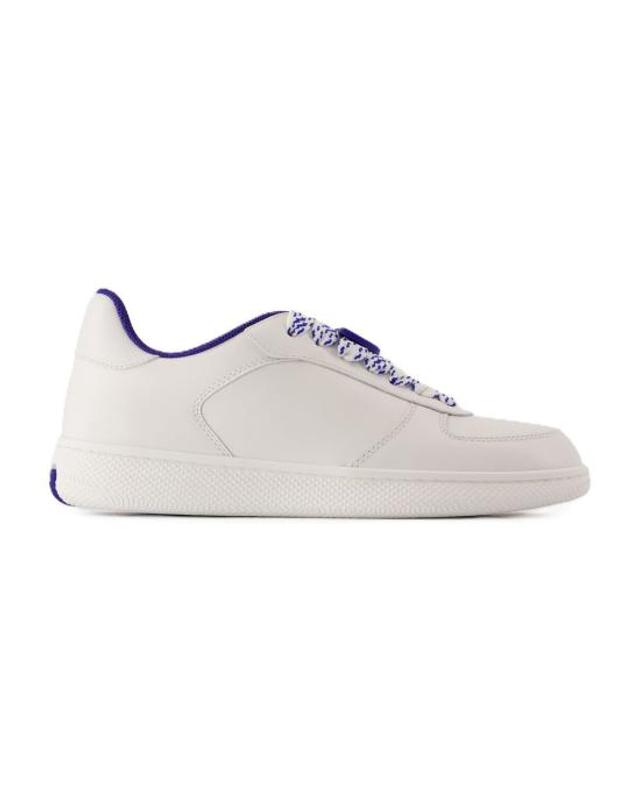 버버리 [해외직구] 24FW 버버리 스니커즈 CONFIG BURS22010 WHITE 착용컷