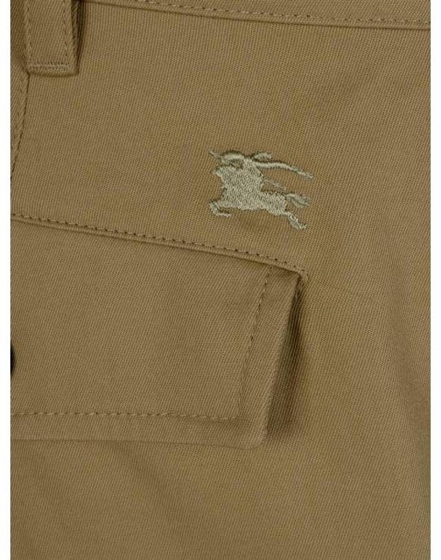 버버리 [해외직구] 26SS 버버리 코튼 트윌 치노 8126498 C5120 SPARROW BEIGE 착용컷