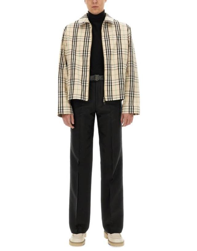 버버리 [해외직구] 25SS 버버리 체크 코튼 해링턴 자켓 8101040 C1849 BEIGE 착용컷