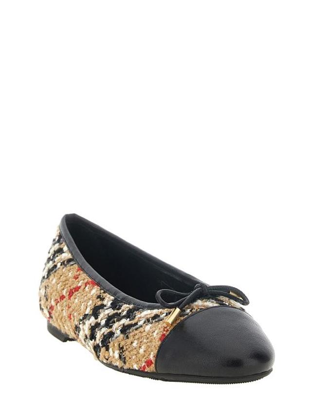 버버리 [해외직구] 26FW 버버리 플랫 슈즈 BU343795BM MULTICOLOR 착용컷