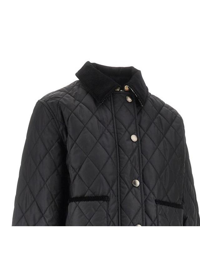 버버리 [해외직구] 26FW 버버리 올드햄 크롭 퀼팅 자켓 8107465 Black 착용컷