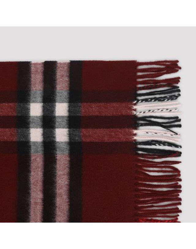 버버리 [해외직구] 26FW 버버리 체크 캐시미어 스카프 8112639 A1308 OXBLOOD RED 착용컷