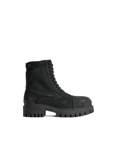 [해외직구] 26FW 발렌시아가 컴뱃 스트라이크 부츠 845015 W2H11 1000 BLACK