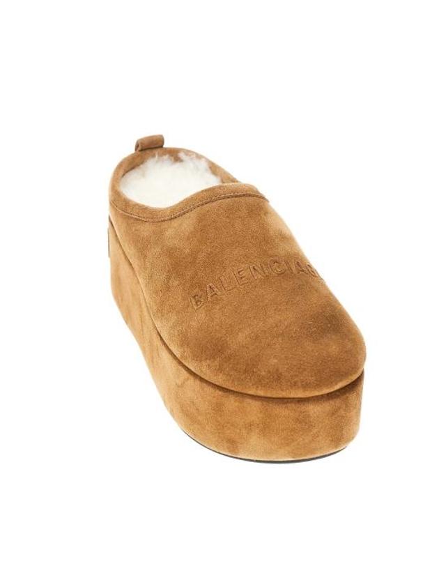 발렌시아가 [해외직구] 26FW 발렌시아가 알래스카 소프트 플랫폼 뮬 825258WBFC1 Beige 착용컷