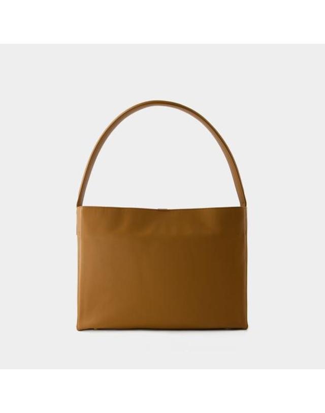 이네스 드 라 프레상쥬 [해외직구] 24SS 이네스 드 라 프레상쥬 숄더백 INTL070BCA031M615CAMEL BROWN 착용컷