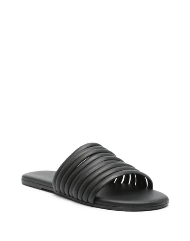 티키스 [해외직구] 25SS 티키스 뮬 슬리퍼 TKECARO BLACK 착용컷