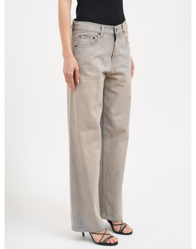 하이쿠레 [해외직구] 26SS 하이쿠레 스트레이트 팬츠 NHEW03330DF203L0932 LIGHT BLUE 착용컷