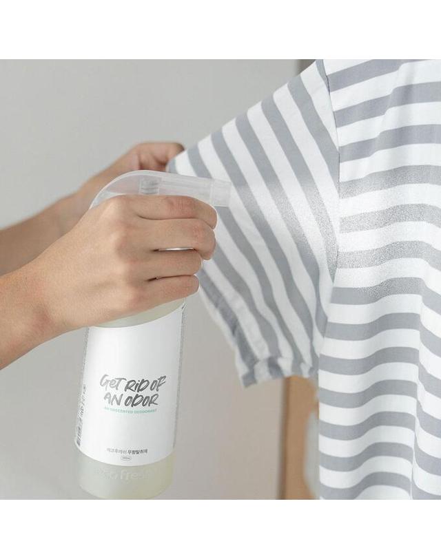 에코후레쉬 에코후레쉬 무향 탈취제 500ml 1+1 (총2개) 착용컷