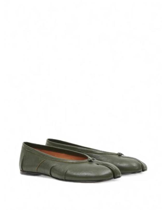 메종 마르지엘라 [해외직구] 26FW 마르지엘라 타비 발레리나 스웨이드 플랫 슈즈 S58WZ0127P3753099 T7167 GREEN 착용컷