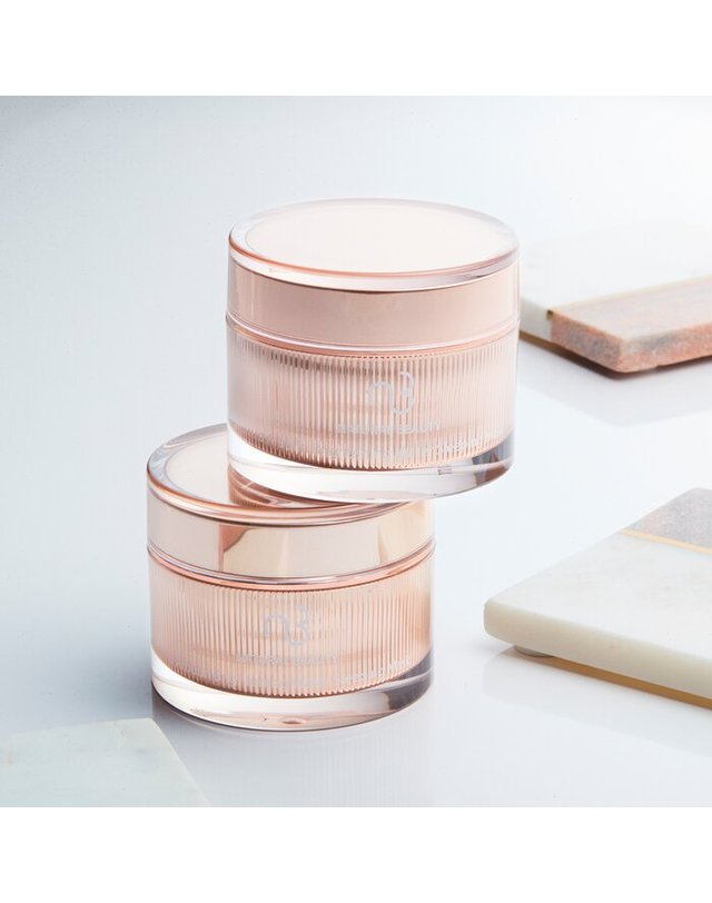 내추럴뷰티 Natural Beauty 알부틴 알부틴 브라이트닝 워터 슬립핑 마스크 50g 착용컷
