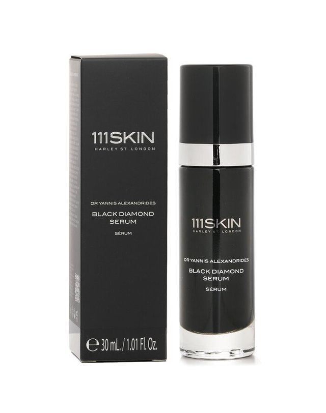 111스킨 원원원스킨 셀레셜 블랙 다이아몬드 셀레셜 블랙 다이아몬드 세럼 30ml 착용컷