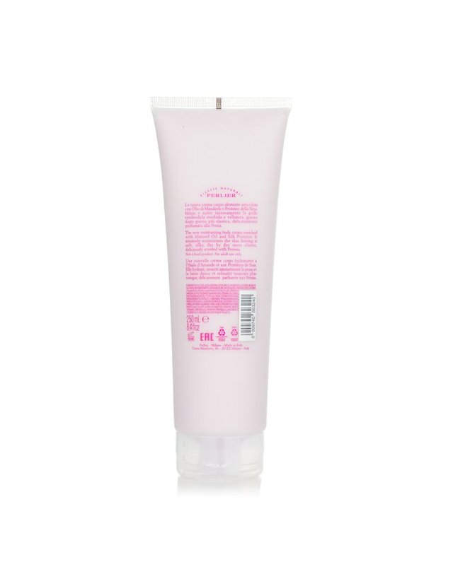 펄리에 펄리에 프리지아 프리지아 모이스처라이징 바디 크림 250ml 착용컷