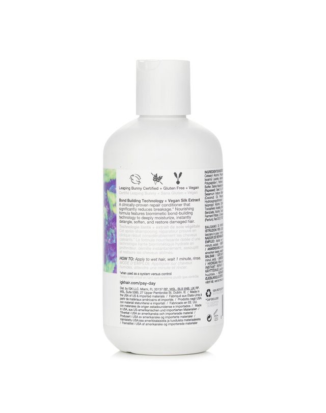 아이지케이 IGK 페이 데이 인스턴트 컨디셔너 236ml 착용컷