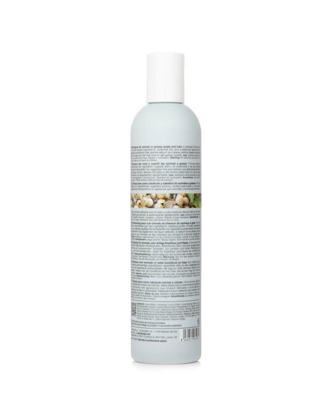 밀크쉐이크 밀크 쉐이크 노멀라이징 블렌드 샴푸 300ml 착용컷