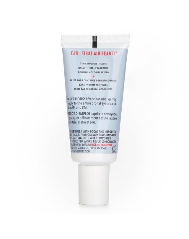 퍼스트에이드뷰티 퍼스트 에이드 뷰티 하이드레이팅 아이크림 15ML 착용컷