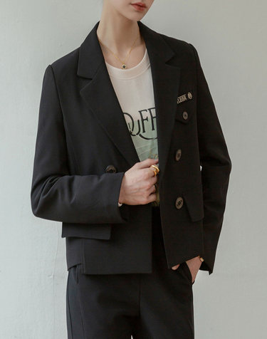 클래시 어깨 패드 크롭 자켓 ML05JK200HJY