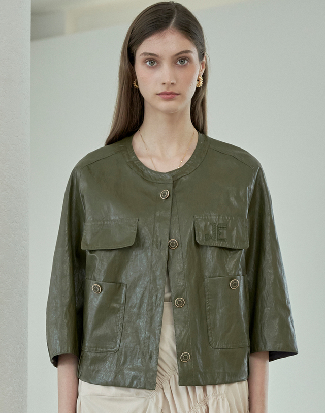 르니앤맥코이 위클리 노카라 인조 가죽 세미 크롭 블루종 점퍼 ML10JK070FCY 착용컷