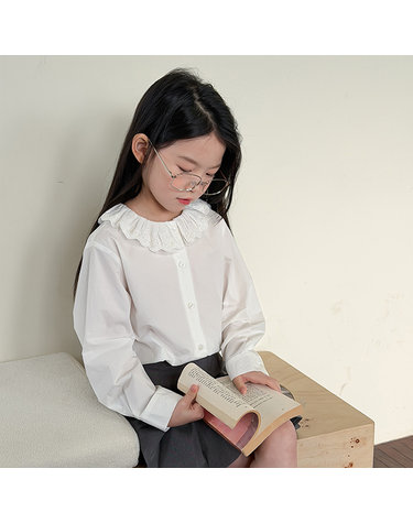 캐닐 레이스 프릴 카라 블라우스 R16740