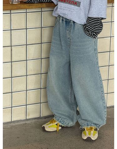 라이트 워시 벌룬 데님 팬츠 R21947