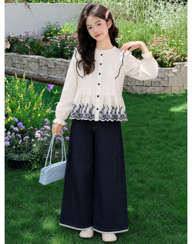 아일렛 헴 크림 블라우스 R23943