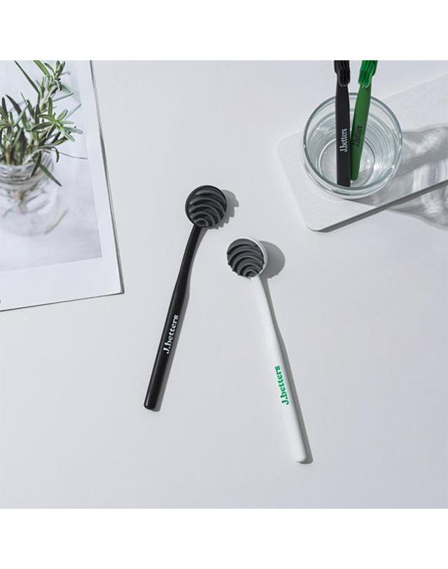 제이베럴즈 제이베럴즈 미세모 칫솔 8개+아쿠아민트 치약 120g 단품 1개+혀클리너 1개 (색상랜덤) 착용컷