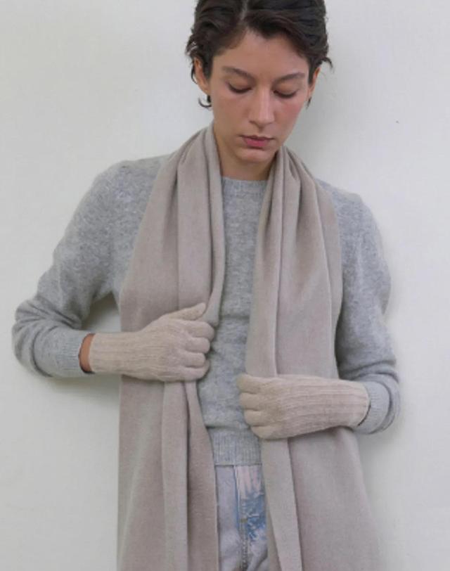 엠디지티 Textured Touch Gloves[MDE6ZJ0001] 착용컷