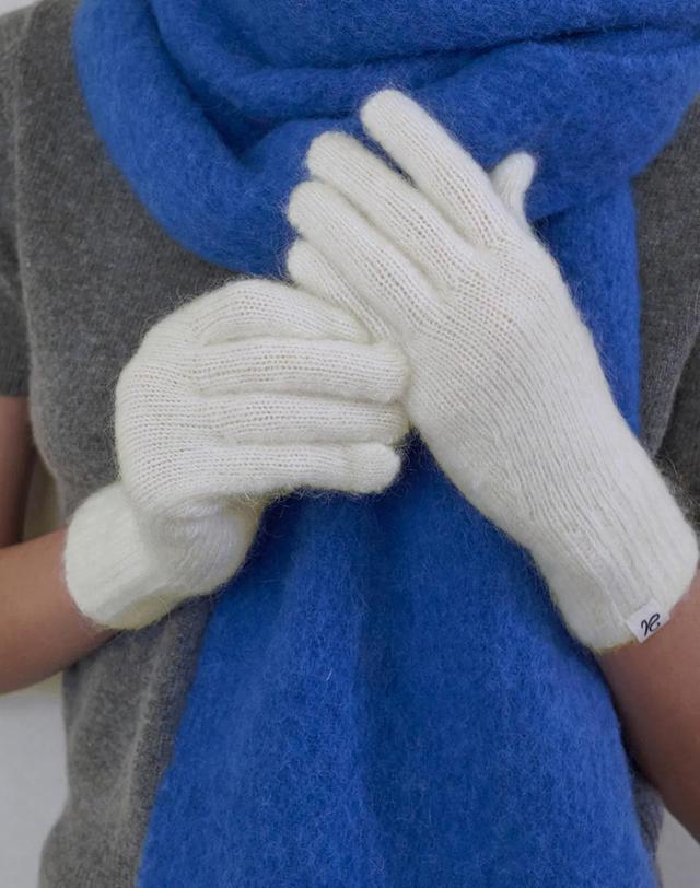 엠디지티 Mohair Touch Gloves[MDE6ZJ0004] 착용컷