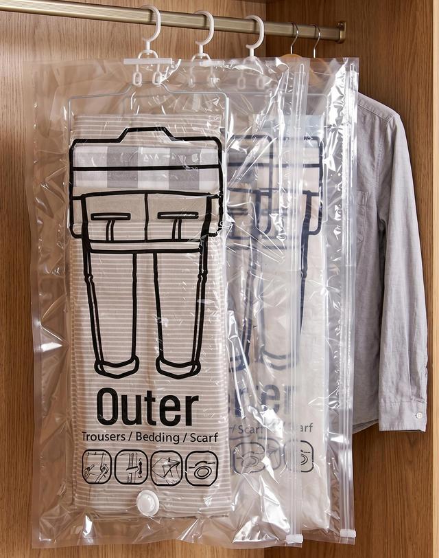히키스 HICKIES 의류수납 위생 방습 옷걸이형 진공 압축팩 Outer ZIP 착용컷