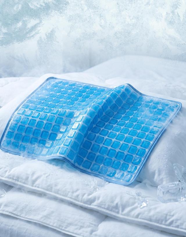 히키스 HICKIES 밤새도록 시원한 컴포트겔 냉각 쿨매트 한여름 깊은잠 베개 커버 착용컷