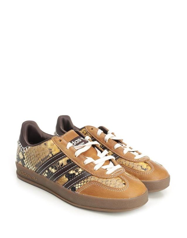 아디다스 [해외직구][A94]아디다스 KK3641RUST WHITE BURGUNDY 공용 스니커즈 ADIDAS x WALES BONNER ADIDAS x WALES BONNER Sneaker Wb Gazelle Snake 착용컷