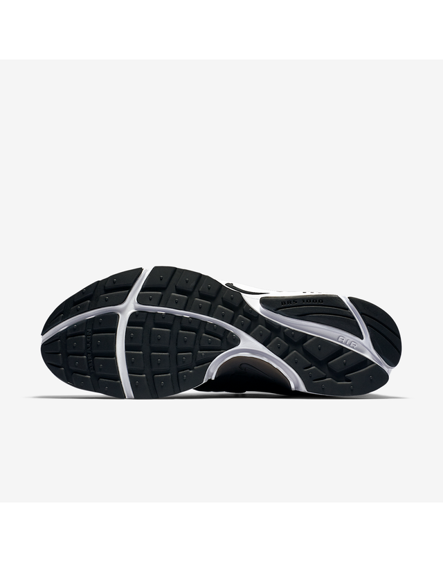 나이키 [NIKE] 에어 프레스토 에센셜_848187009 착용컷