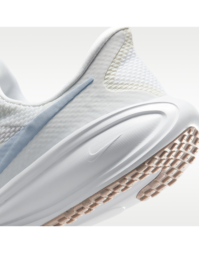 나이키 [NIKE] 나이키 레볼루션 8 이지온 여성 로드 러닝화 / 화이트-파티클 로즈-세일-하이드로젠 블루_HQ2415-102 착용컷
