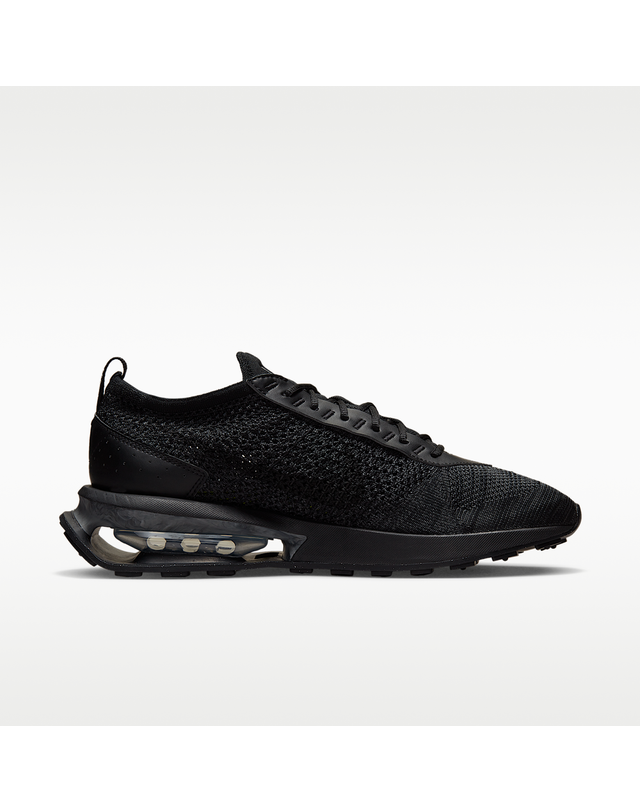 나이키 [NIKE] 나이키 에어맥스 플라이니트 레이서 넥스트 네이처 남성 신발 / 블랙-앤트러사이트-블랙-블랙_FD2764-001 착용컷